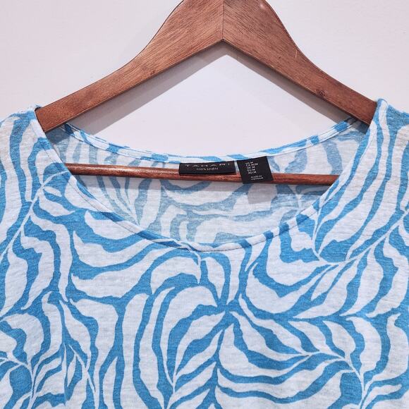 Tahari Womens 100% Linen Blue White Floral Asymmetrical Blouse Size Medium Beach - Picture 2 of 9